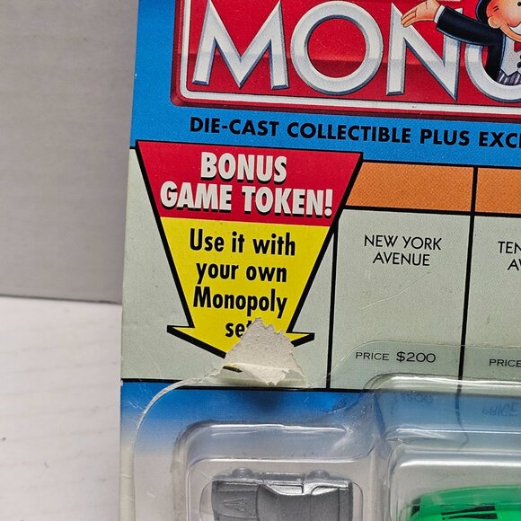 New Johnny Lightning Car Monopoly Series Green 1982 Chevrolet Camaro Z28 Bonus - Picture 6 of 15